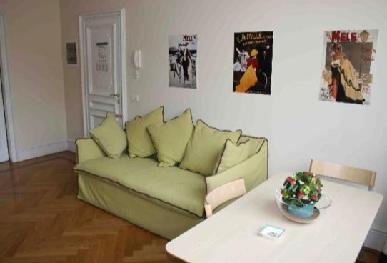 Residence Gli Angioini Srl Napels Buitenkant foto